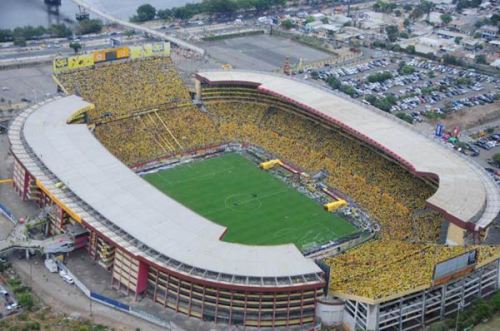 Het Estadio Monumental in Guayaquil is maar iets kleiner dan Nou Camp in Barcelona